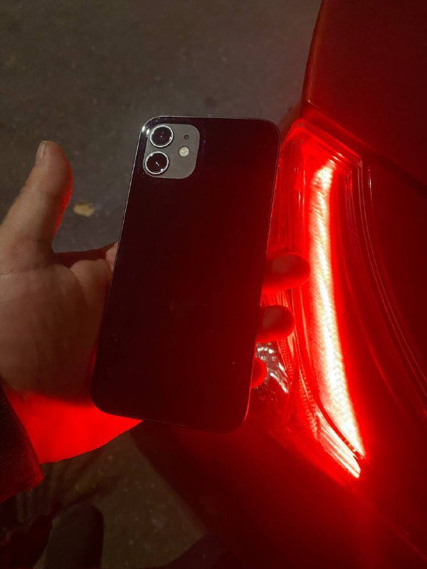 Samsung Z Flip 6 12/512 White, Samsung S23 8/128 Black & Pink, iPhone 12mini 64 Blue, iPhone 12 64GB Midnight 3