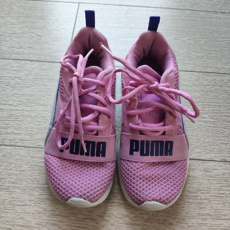 Кроссовки Puma розовые