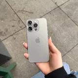 iPhone 15 Pro 128 GB 4