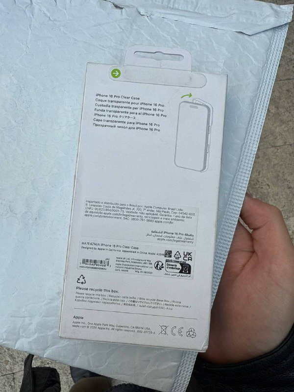 Оригинальный Apple Clear Case для iPhone 16 Pro 2