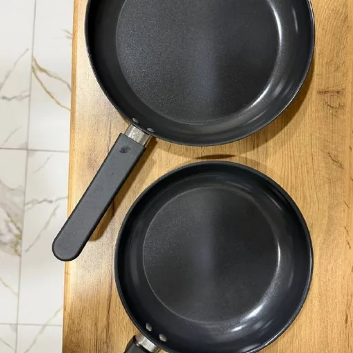 Комплект сковородок IKEA MIDDAGSMAT 24 и 28 см
