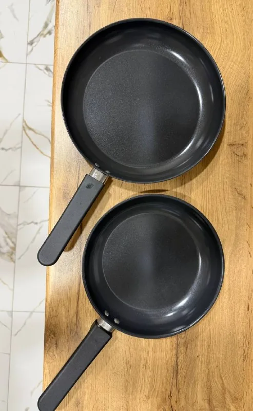 Комплект сковородок IKEA MIDDAGSMAT 24 и 28 см 1
