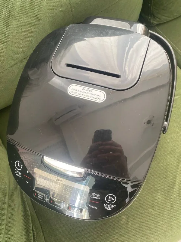 Мультиварка Midea 1