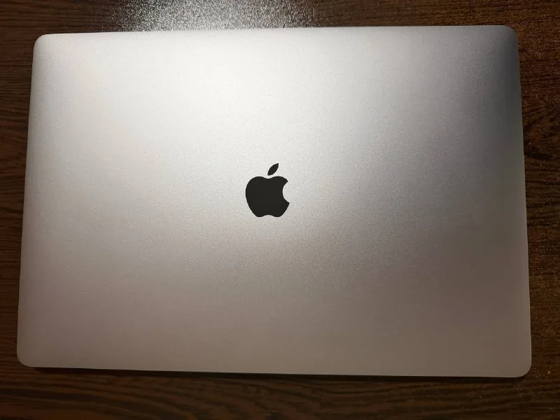 MacBook Pro 16 2019 1