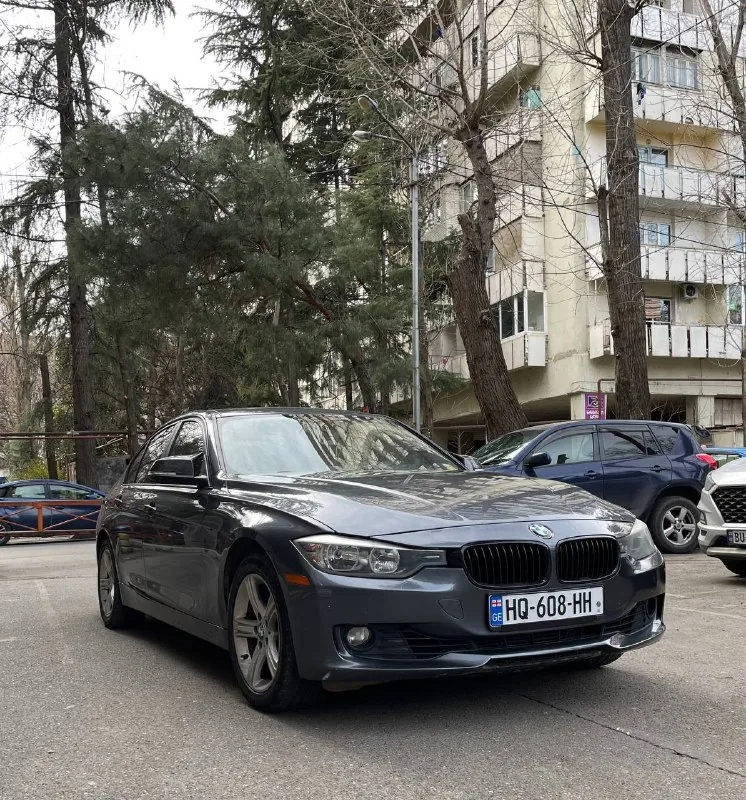 BMW 328i xDrive 1