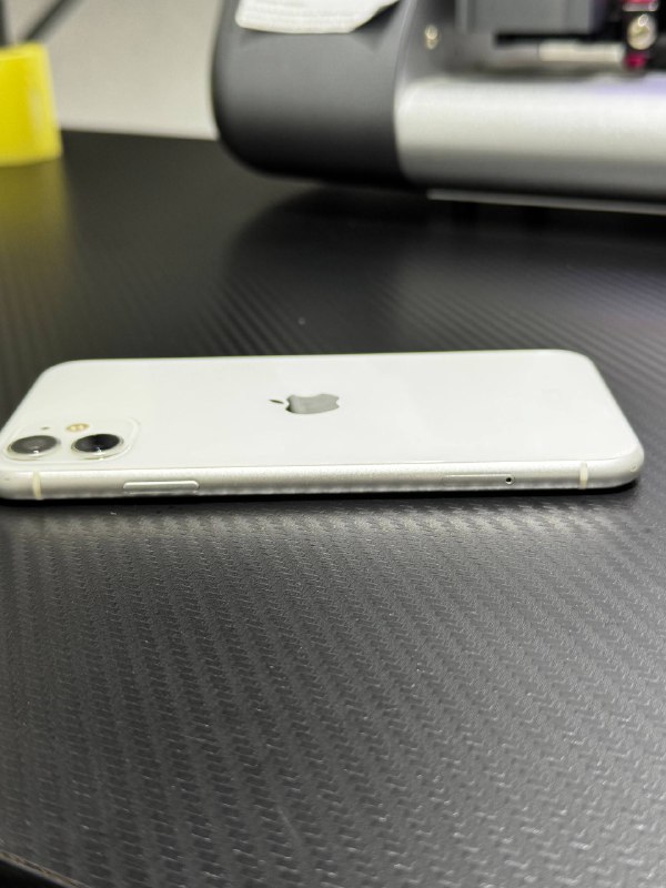 iPhone 11 черный, iPhone 11 белый 64 ГБ 10