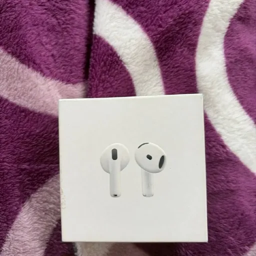 Оригинальные наушники AirPods 4