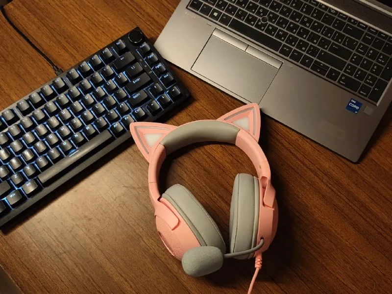Наушники Razer Kraken Kitty V2 1