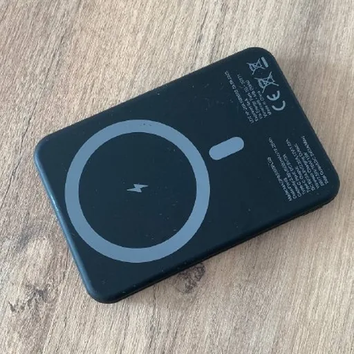Пауэрбанк Celly MagSafe 5000 mAh
