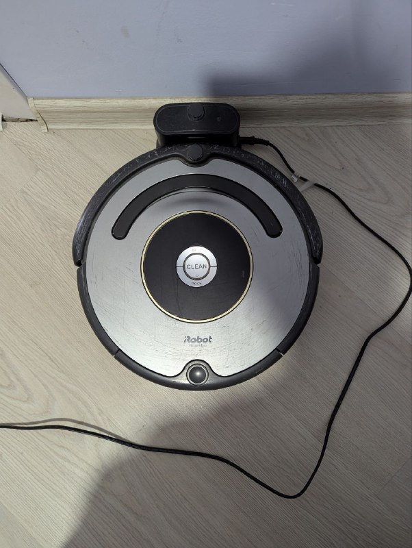 Робот-пылесос iRobot Roomba 616 + комплект аксессуаров