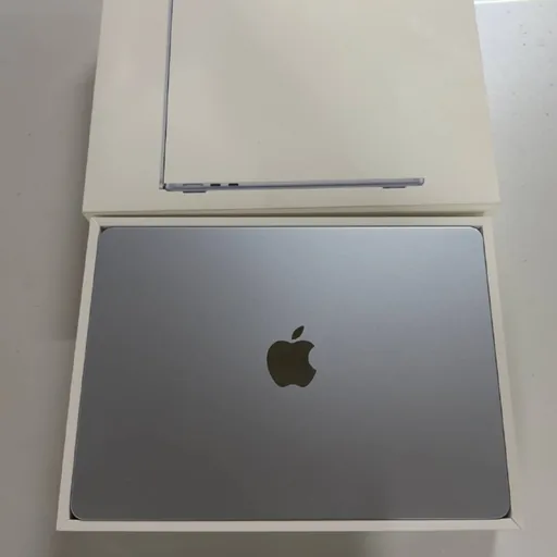 MacBook Air 13,6 дюйма M4 16 ГБ 256 ГБ