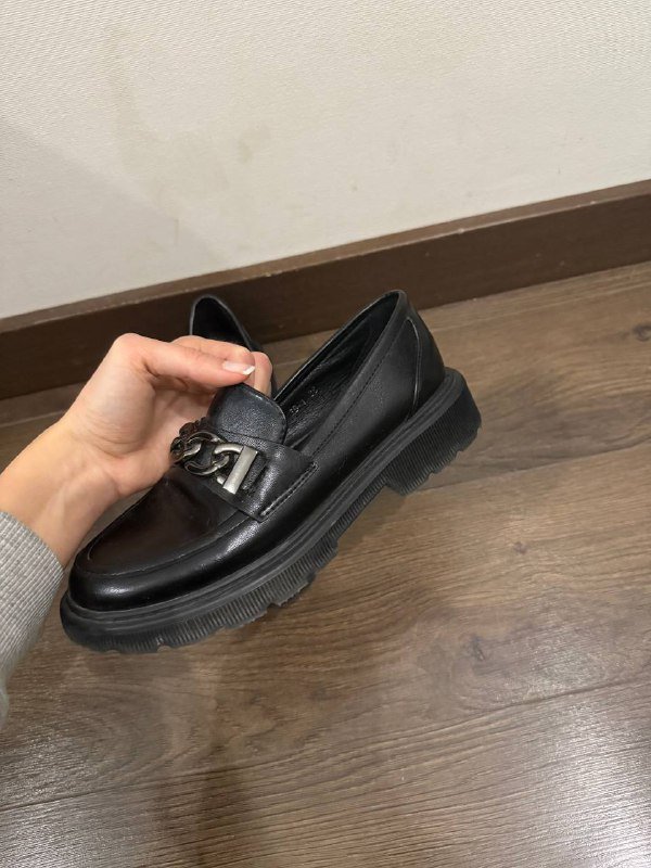 ботинки челси, босоножки, лоферы женские 10