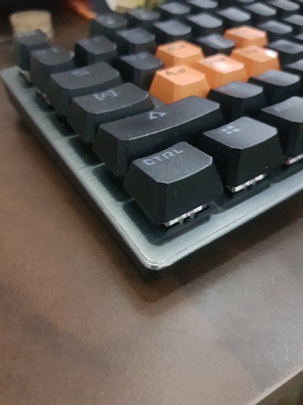 Корпус компьютера iBox Passion v5 Mini tower, Механическая клавиатура bloody B76090, Утюг Braun TexStyle 3 7