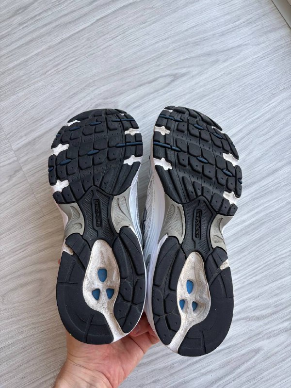 Кроссовки New Balance 530 мужские белые размер 42 2