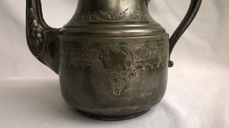 Старинный заварочный чайник с дельфином на крышке 9