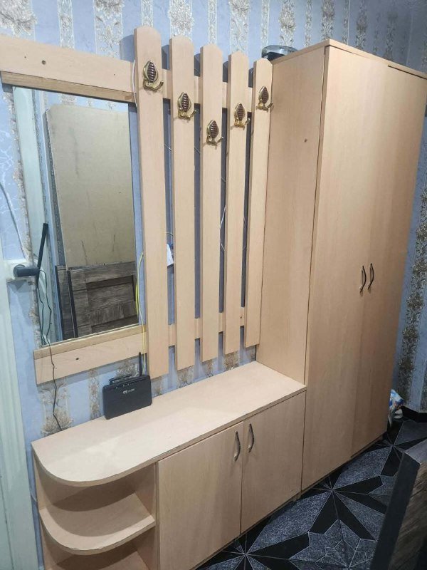 Входной шкаф из 3 частей