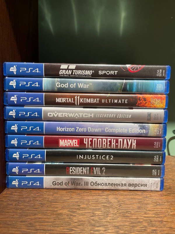 PS4 slim 1 TB, 2 геймпада, 9 игр, HDMI кабель 2