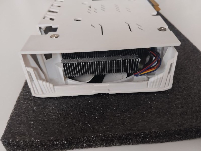 AMD Radeon RX 560 XT 8GB White видеокарта 6