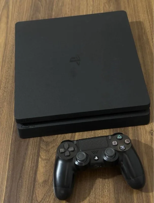 PS4 Slim 1 TB с оригинальным контроллером 1
