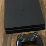 PS4 Slim 1 TB с оригинальным контроллером 1