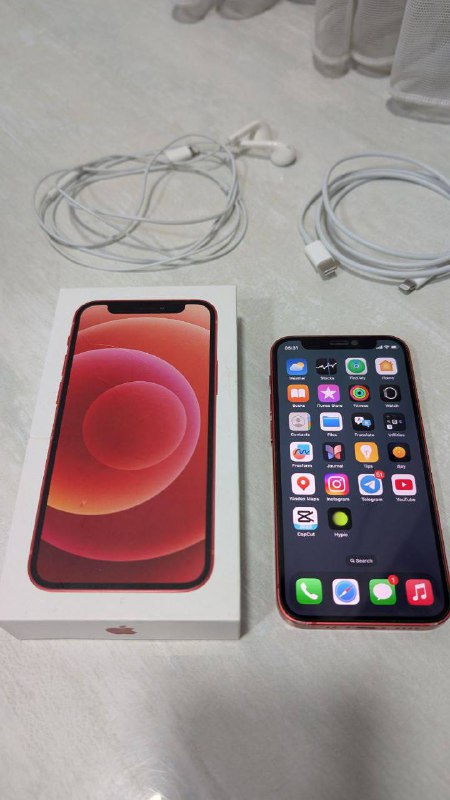 Кисточки для макияжа, свитера, купальник, iPhone 12 mini 9