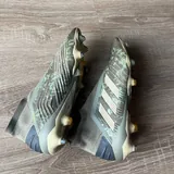 Футбольные бутсы Adidas Predator 8