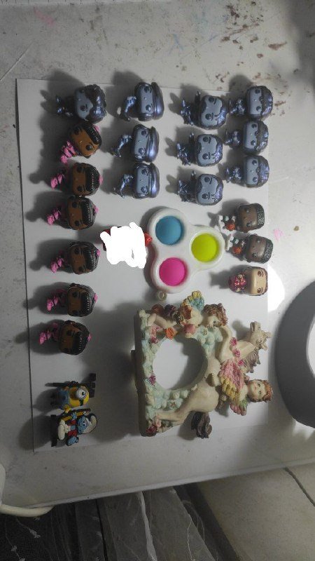 игрушки Эрика, Лукас, Макс, Стив, Хоппер, Дастин, Симпл димпл, ангелочки, миньен, смурфик