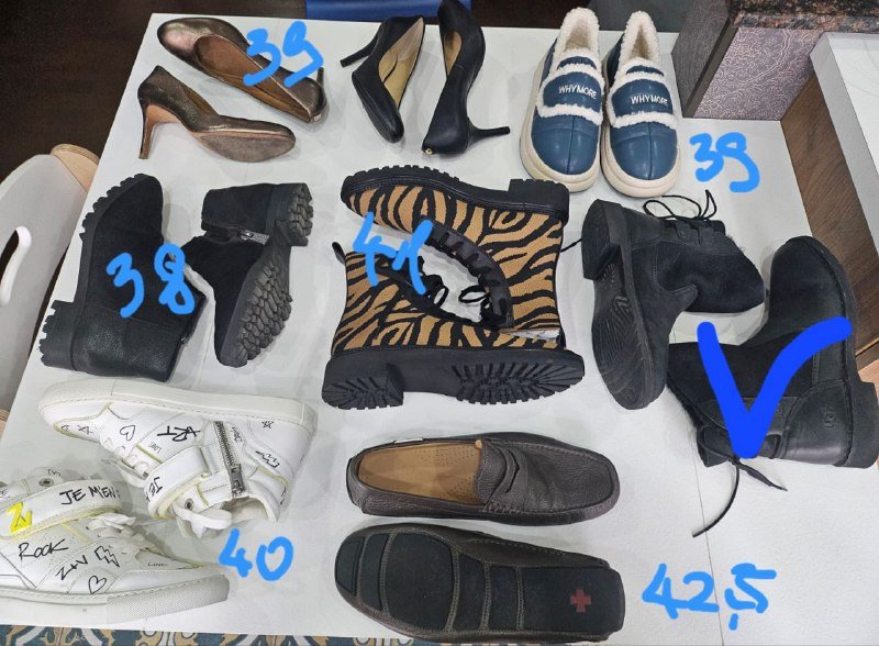 Пальто cop.copine серый, вишневый, замшевая куртка Michael Kors, тренч Michael Kors, пуховики jnby Moncler, мужская куртка Zadig&Voltaire, мужской пуховик, обувь UGG, MK, Coach, рюкзак Love Moschino, очки 9