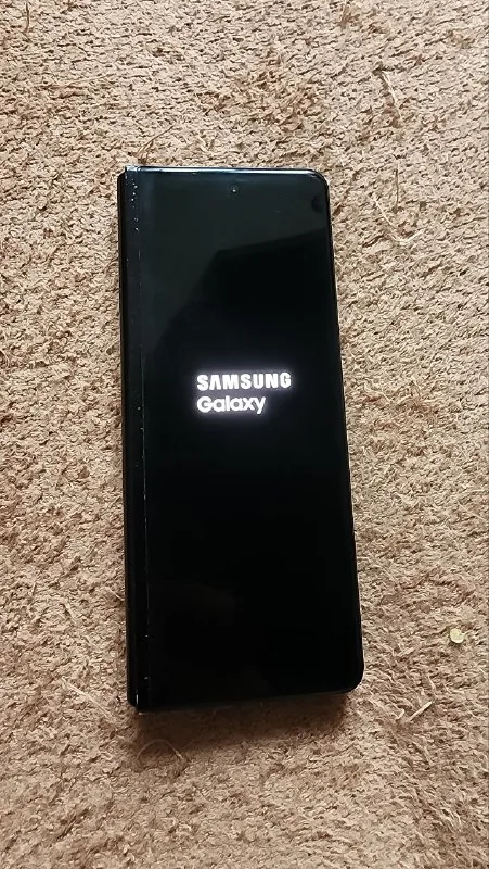 Samsung Fold 3 1