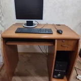 Компьютерный стол 1