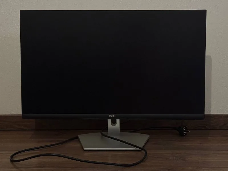 Монитор Dell, весы Xiaomi, очиститель воздуха Xiaomi, гантели, лампа для гровинга 1