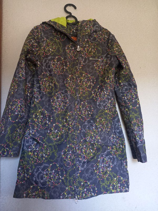 Куртка Decathlon Forclaz MT100, Ветровка Outventure, Ботинки UGG 2