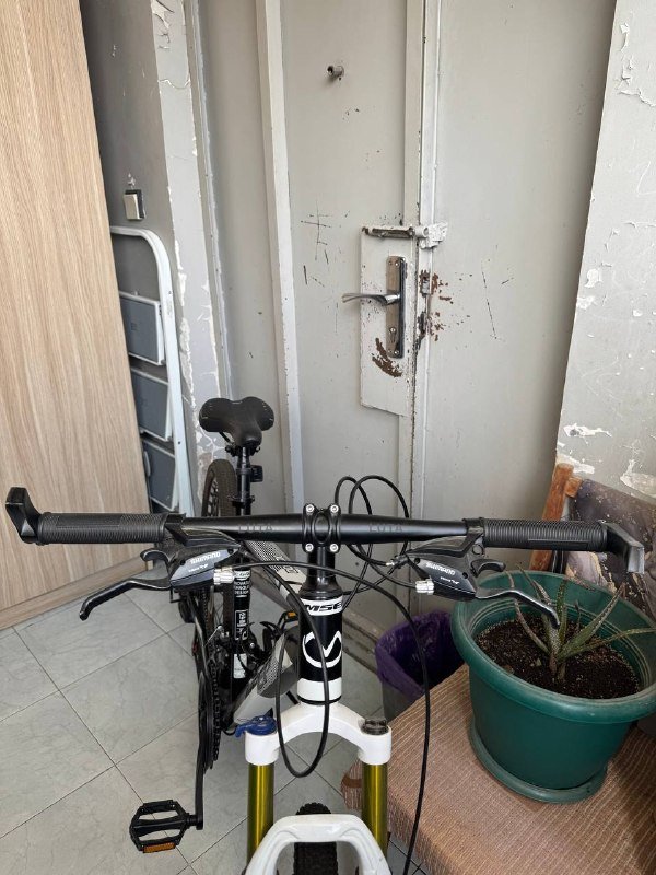 Велосипед алюминиевый каркас с тормозами Shimano и насосом 3