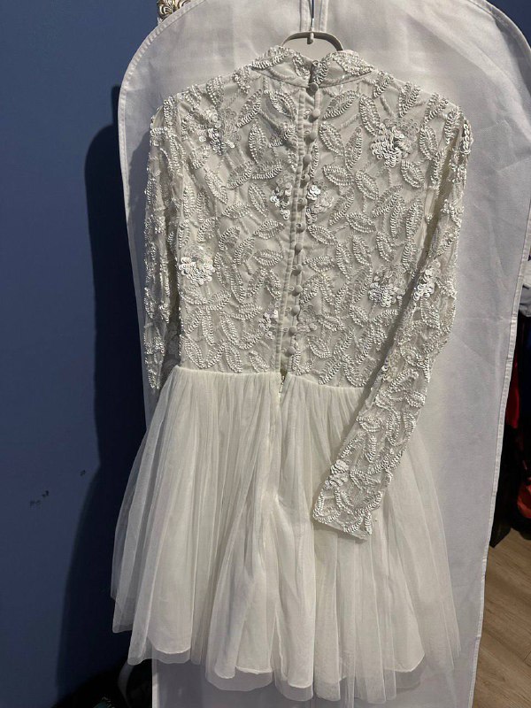 Платье с оригинальным чехлом 2