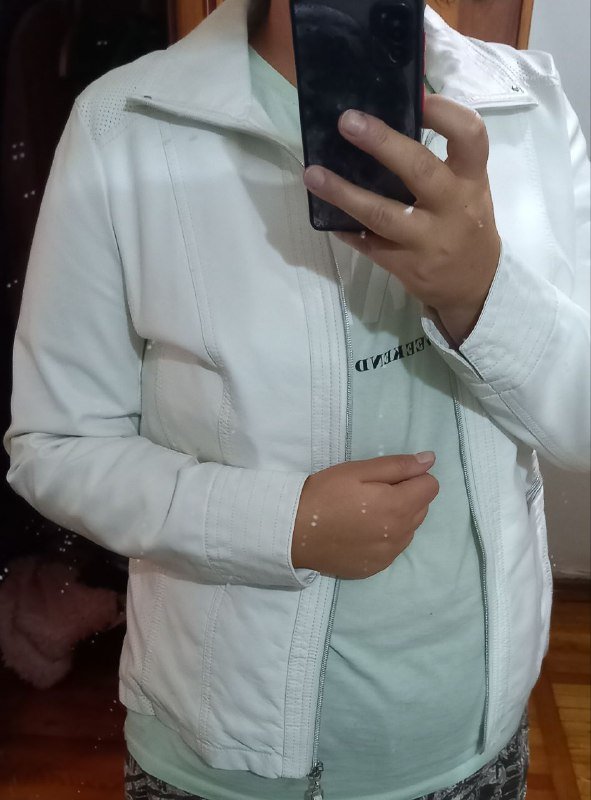 Белая куртка кожзам размер 48 2