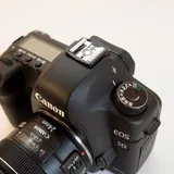 Canon 5D Mark II, Canon EF 24mm f/2.8 IS USM 4