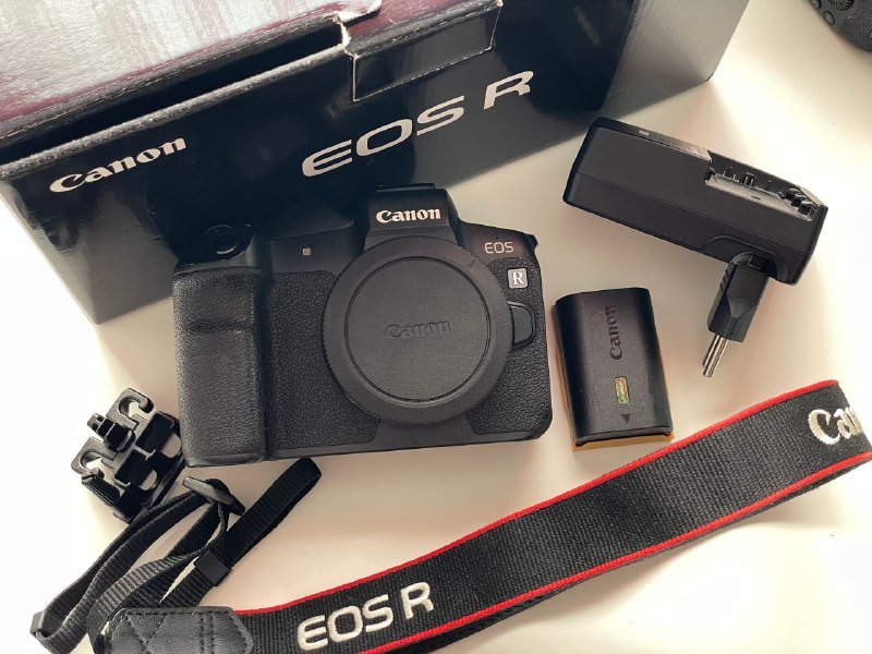 Canon EOS R фотоаппарат
