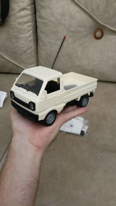 Машинка грузовичок на пульте управления с аккумулятором 2