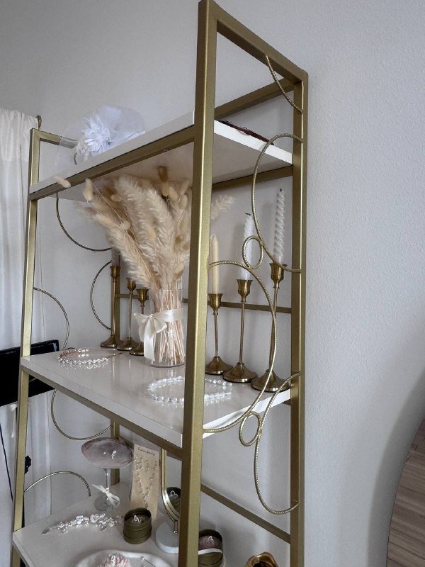 Декоративный стеллаж этажерка золото