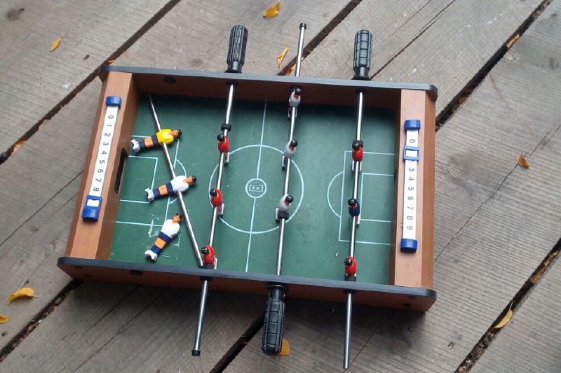 Настольный аэрохоккей, Настольный футбол 3