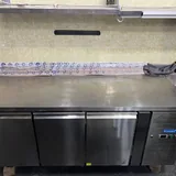Профессиональная кухонная техника, столы-холодильники, плита, конвектомат 1
