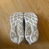 Кроссовки Hoka Clifton 9, размер EU 42 3