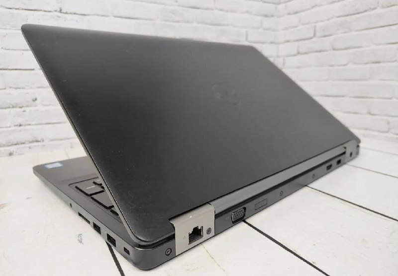 Ноутбук Dell Latitude E5570 с i7 процессором 8