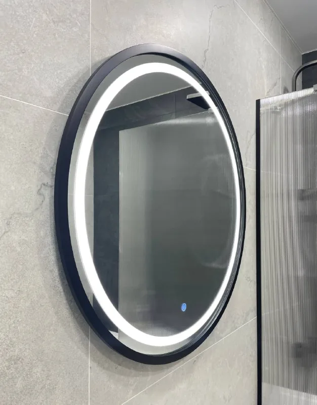 Зеркало с LED-подсветкой 1