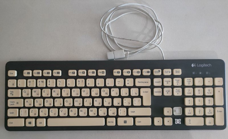 водостойкая клавиатура Logitech K310, клавиатура ОКЛИК 96G, память Samsung DDR5 2x8GB, интернет кабели, игры для PS4 Death Stranding, Грезы
