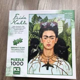 Ломтерезка, офисный стул, тумбочка, массажный пистолет, бутылка, игра, пазл 9