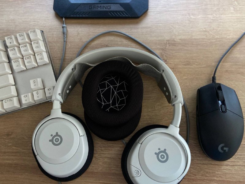 SteelSeries Arctis Nova 1P