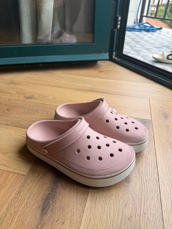 Crocs 1