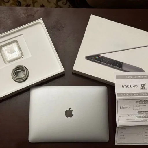 MacBook Pro 13 2019