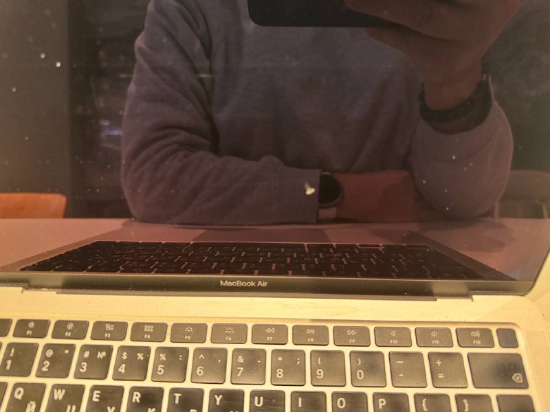 MacBook Air 13 2020 Intel Core i5 8GB 256GB SSD 6